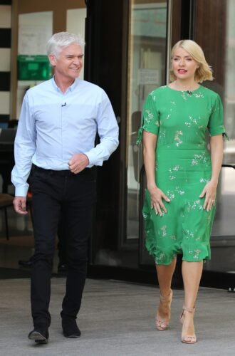 Holly Willoughby Feet Toes And Soles 922