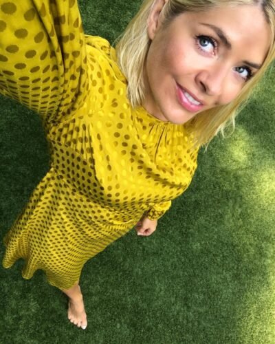 Holly Willoughby Feet Toes And Soles 952