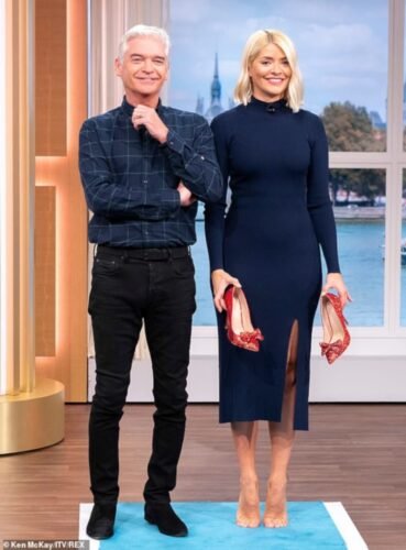 Holly Willoughby Feet Toes And Soles 989