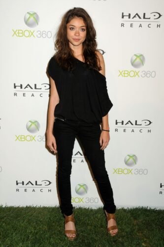 Sarah Hyland Feet Toes And Soles 40