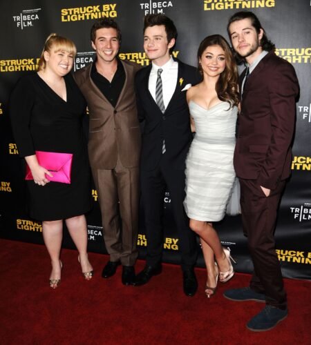 Sarah Hyland Feet Toes And Soles 286