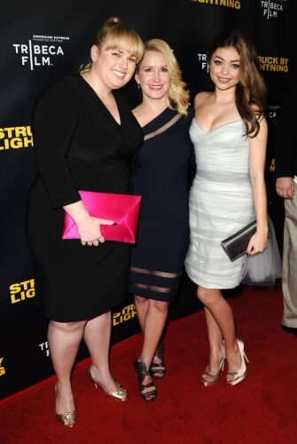 Sarah Hyland Feet Toes And Soles 287