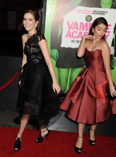 Sarah Hyland Feet Toes And Soles 522