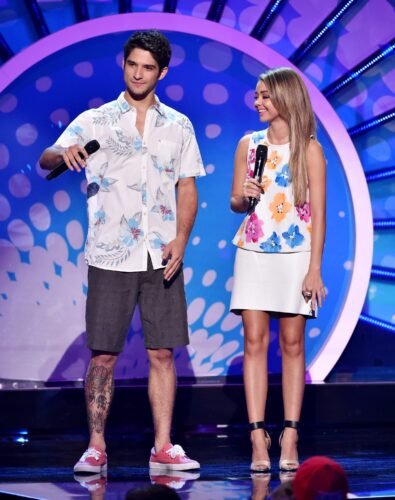 Sarah Hyland Feet Toes And Soles 656