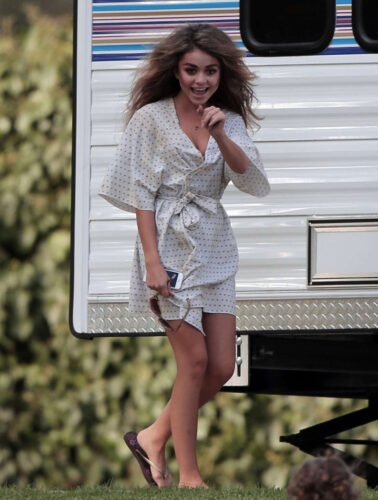 Sarah Hyland Feet Toes And Soles 749