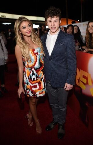 Sarah Hyland Feet Toes And Soles 783