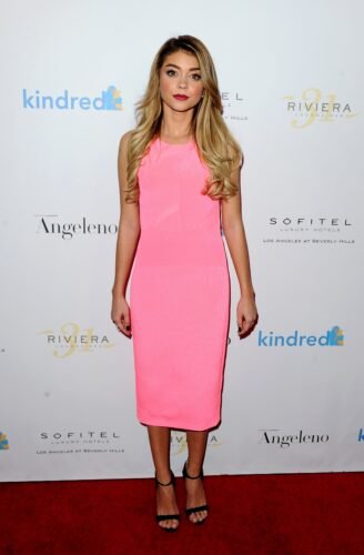 Sarah Hyland Feet Toes And Soles 904