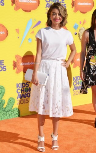 Sarah Hyland Feet Toes And Soles 917