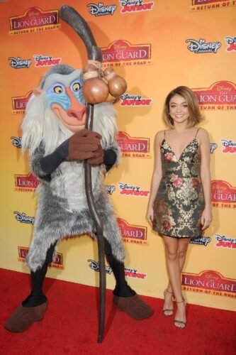 Sarah Hyland Feet Toes And Soles 1042