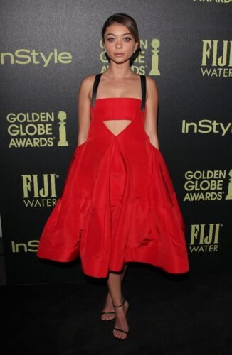 Sarah Hyland Feet Toes And Soles 1073