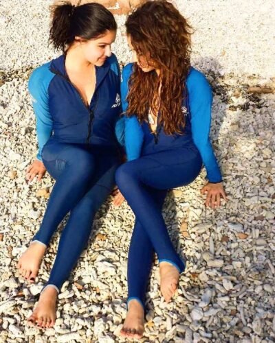 Sarah Hyland Feet Toes And Soles 1157