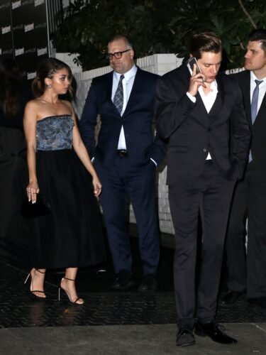 Sarah Hyland Feet Toes And Soles 1181