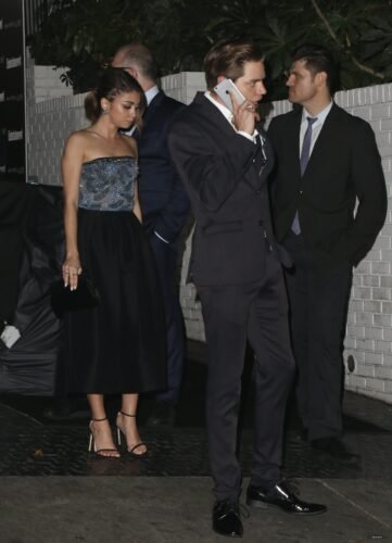 Sarah Hyland Feet Toes And Soles 1182