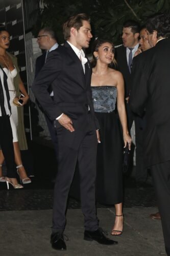 Sarah Hyland Feet Toes And Soles 1184