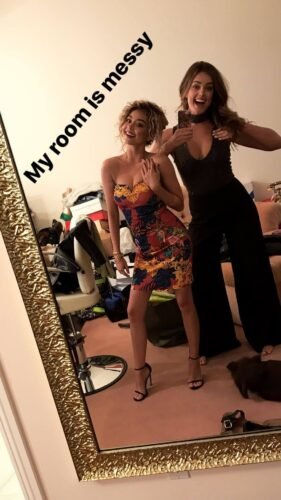 Sarah Hyland Feet Toes And Soles 1422