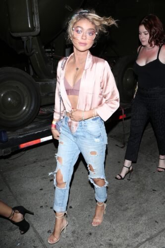 Sarah Hyland Feet Toes And Soles 1427