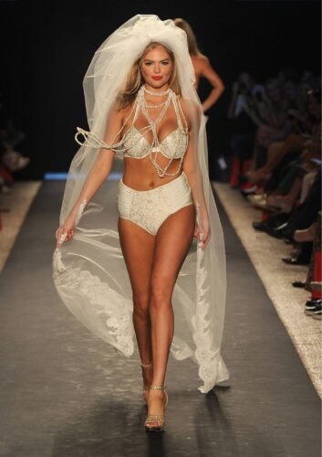 Kate Upton Feet Toes And Soles 249