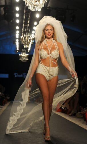 Kate Upton Feet Toes And Soles 252