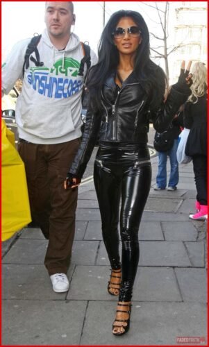 Nicole Scherzinger Feet Toes And Soles 12