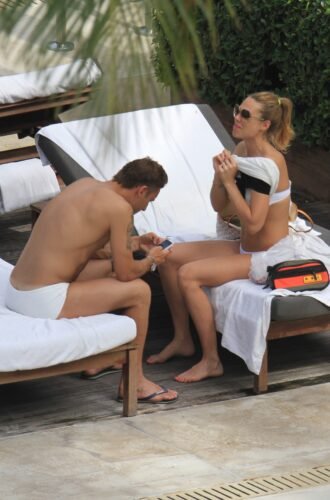 Ilary Blasi Feet Toes And Soles 114