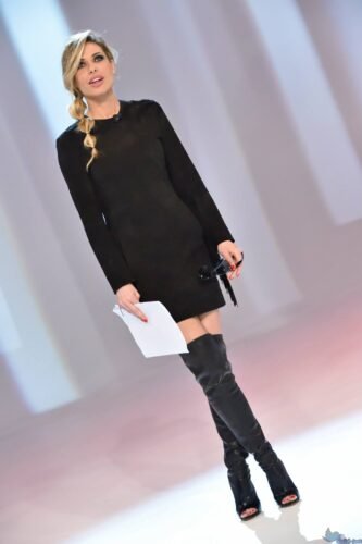 Ilary Blasi Feet Toes And Soles 367