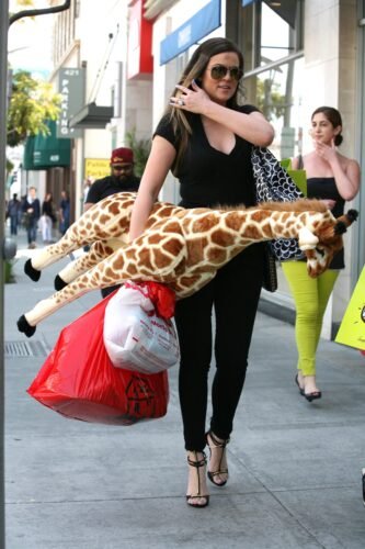 Khloé Kardashian Feet Toes And Soles 280