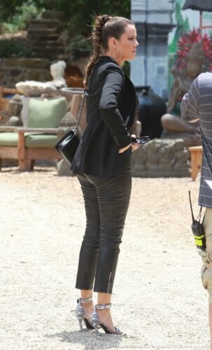 Khloé Kardashian Feet Toes And Soles 299