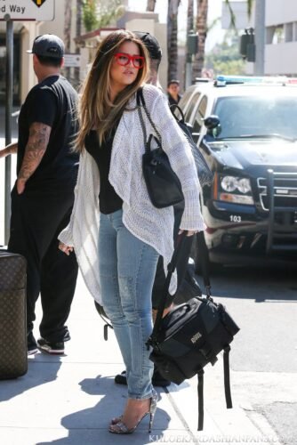 Khloé Kardashian Feet Toes And Soles 343