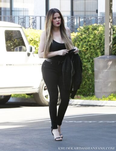Khloé Kardashian Feet Toes And Soles 384