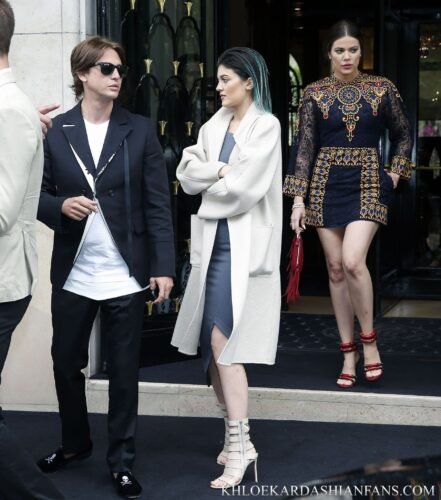 Khloé Kardashian Feet Toes And Soles 650