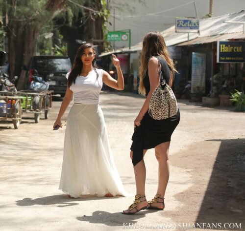 Khloé Kardashian Feet Toes And Soles 824