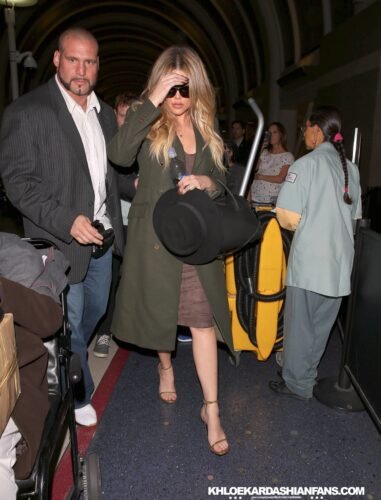 Khloé Kardashian Feet Toes And Soles 843