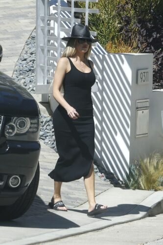 Khloé Kardashian Feet Toes And Soles 971