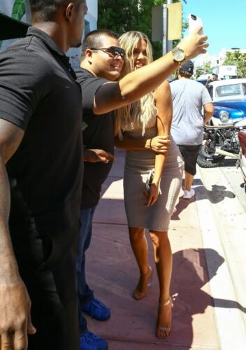 Khloé Kardashian Feet Toes And Soles 983