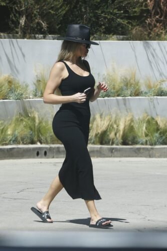 Khloé Kardashian Feet Toes And Soles 989