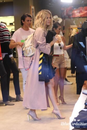 Khloé Kardashian Feet Toes And Soles 1073