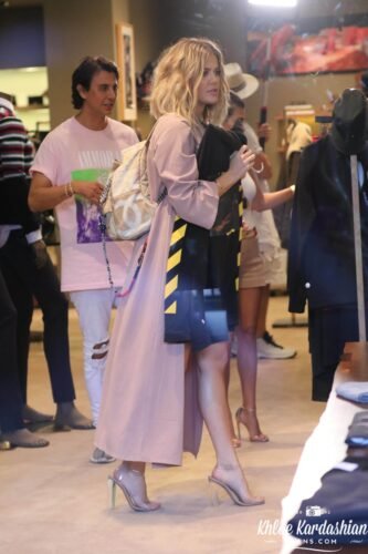 Khloé Kardashian Feet Toes And Soles 1074