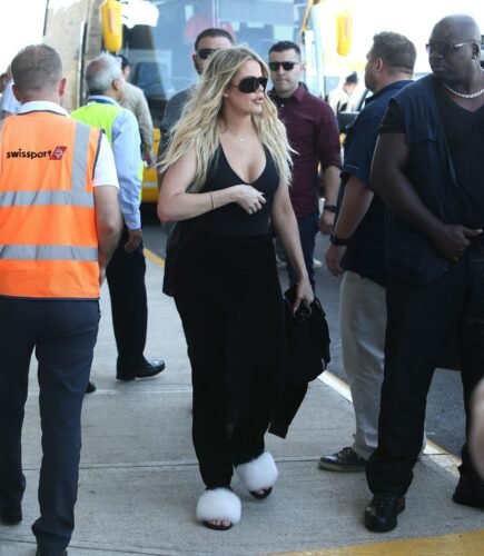 Khloé Kardashian Feet Toes And Soles 1087