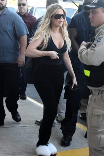 Khloé Kardashian Feet Toes And Soles 1089