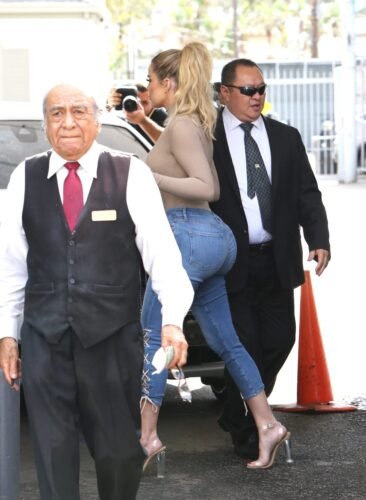 Khloé Kardashian Feet Toes And Soles 1092