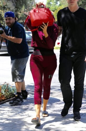 Khloé Kardashian Feet Toes And Soles 1161