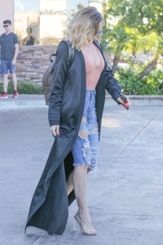 Khloé Kardashian Feet Toes And Soles 1209