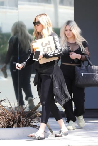 Khloé Kardashian Feet Toes And Soles 1312