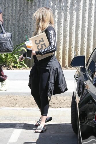 Khloé Kardashian Feet Toes And Soles 1313