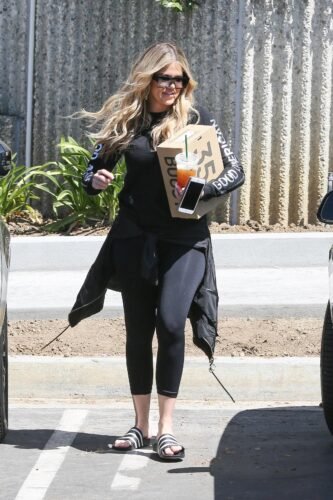 Khloé Kardashian Feet Toes And Soles 1314