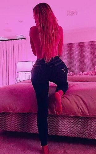 Khloé Kardashian Feet Toes And Soles 1331