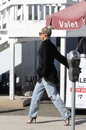 Khloé Kardashian Feet Toes And Soles 1413