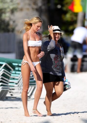 Candice Swanepoel Feet Toes And Soles 517