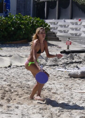 Candice Swanepoel Feet Toes And Soles 528