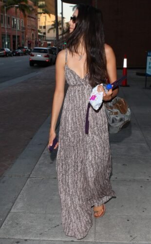 Nina Dobrev Feet Toes And Soles 147